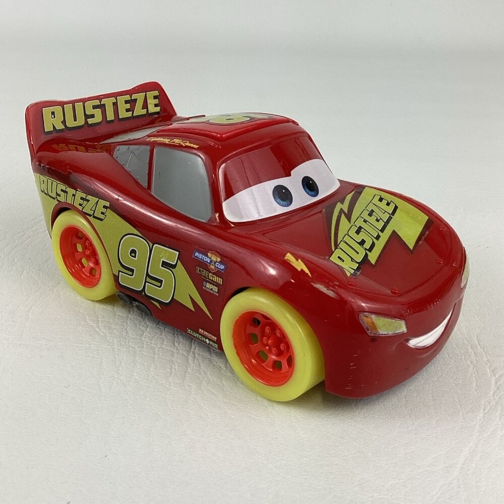 Disney Pixar Cars Glow Racers Track Talkers Lightning McQueen Sound Effects Toy